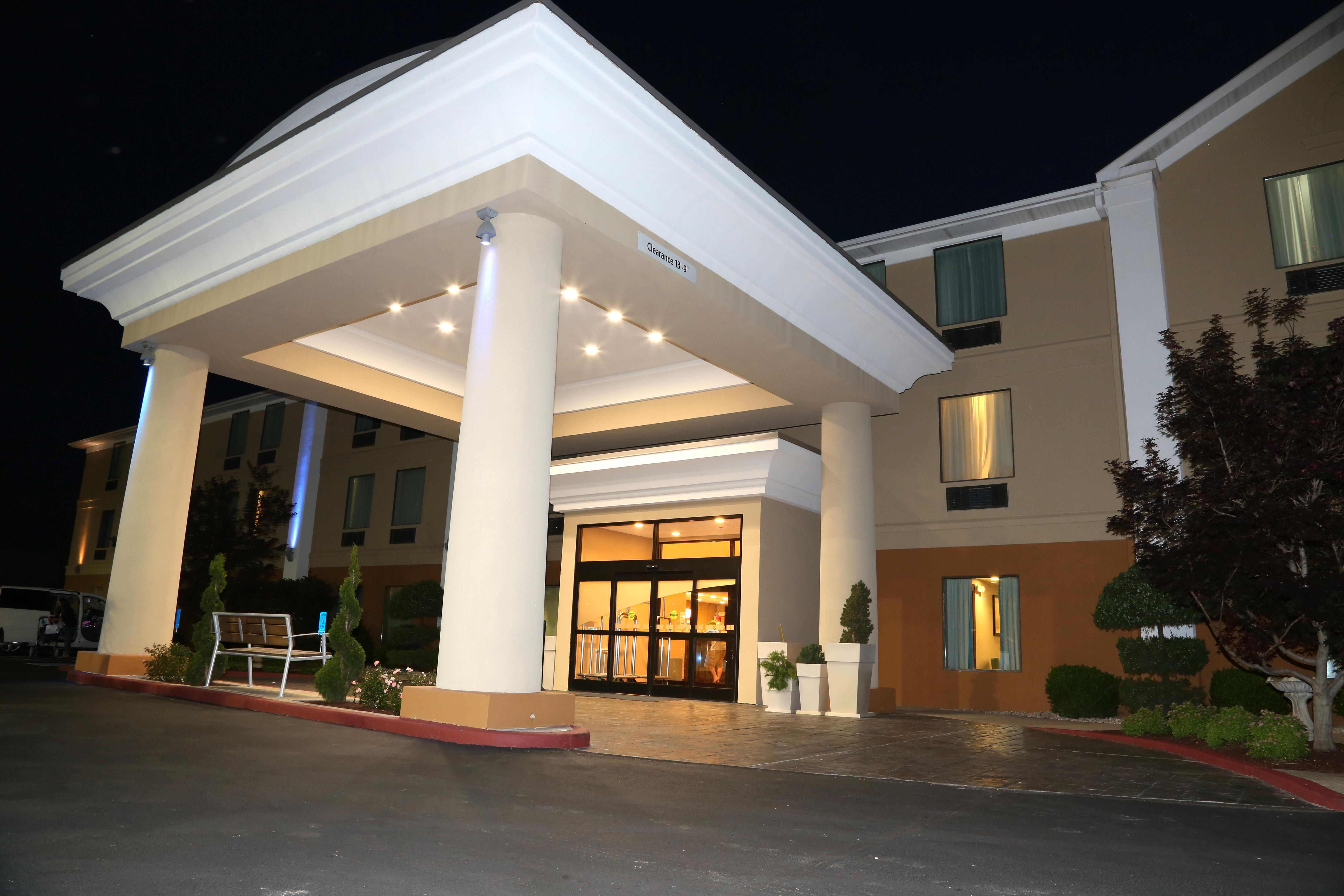 Holiday Inn Express Lexington Southwest Nicholasville By Ihg Esterno foto