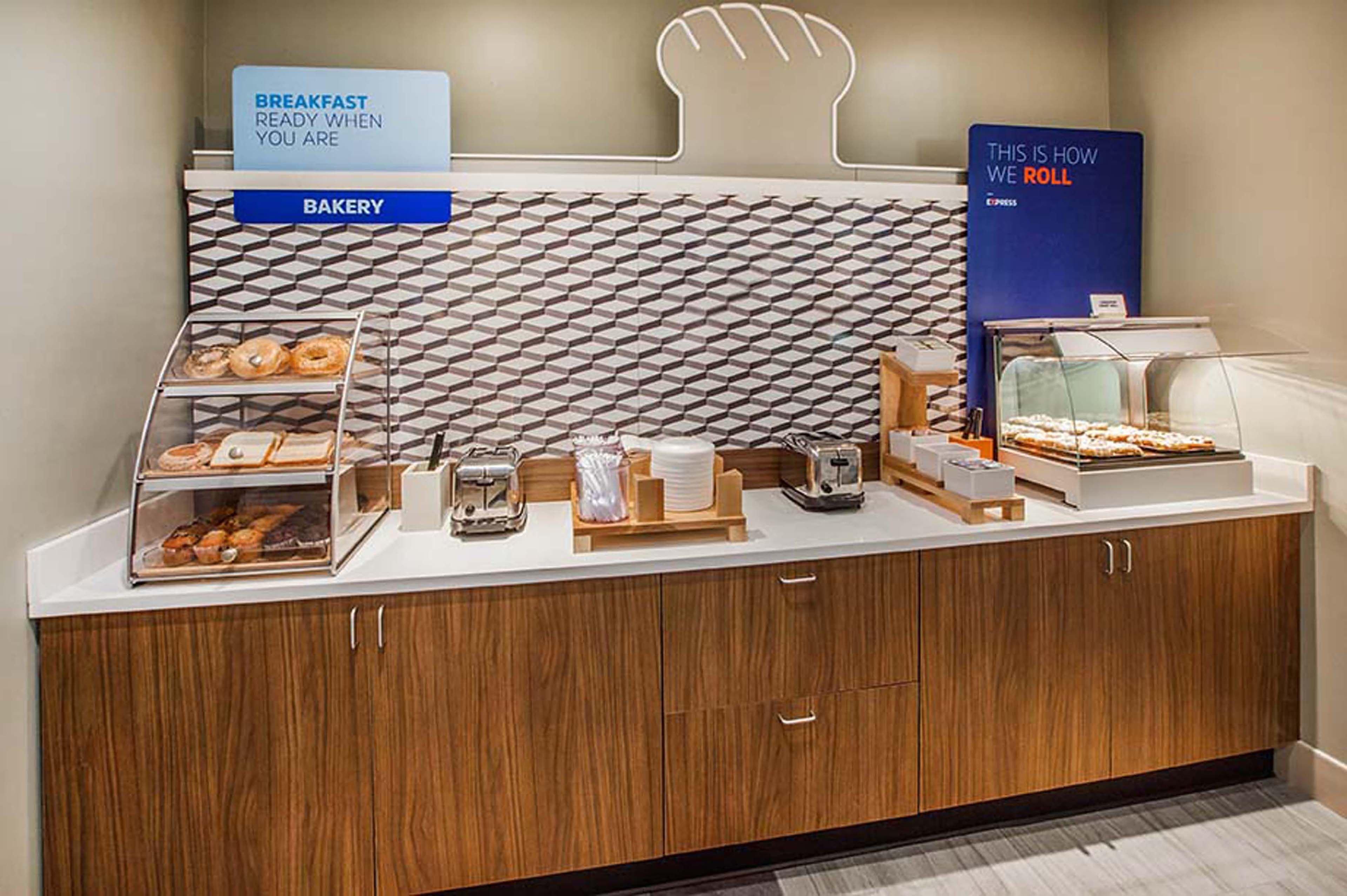 Holiday Inn Express Lexington Southwest Nicholasville By Ihg Esterno foto