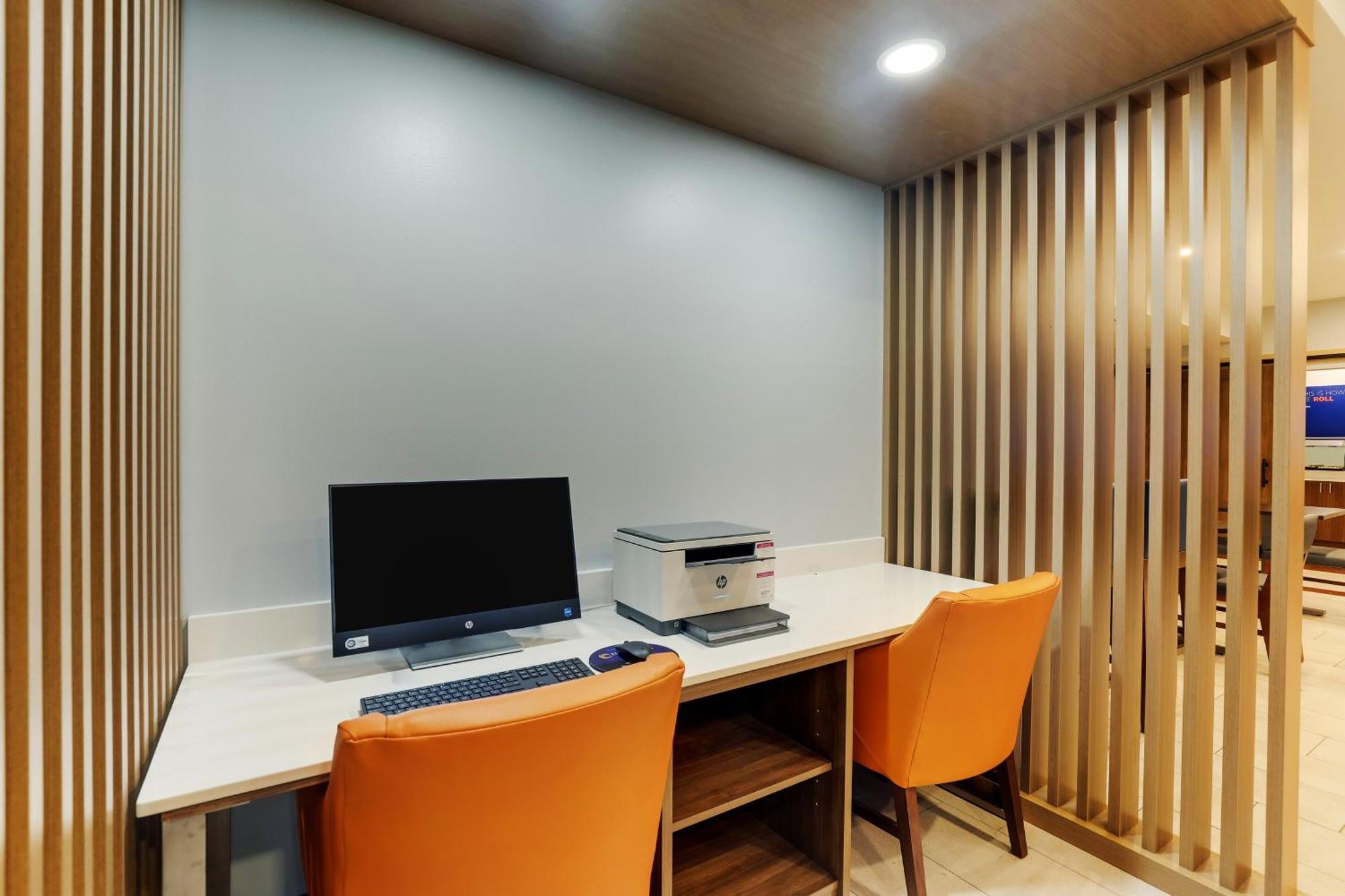 Holiday Inn Express Lexington Southwest Nicholasville By Ihg Esterno foto