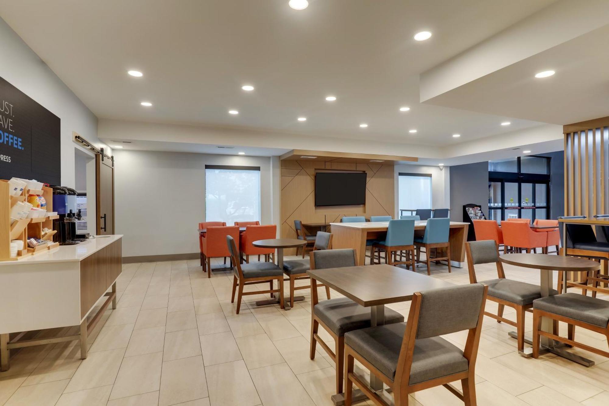 Holiday Inn Express Lexington Southwest Nicholasville By Ihg Esterno foto